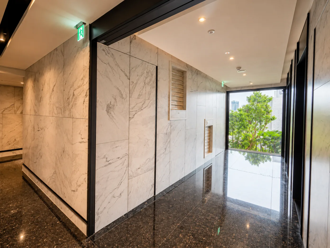 THE 精銳梯廳與對外綠景